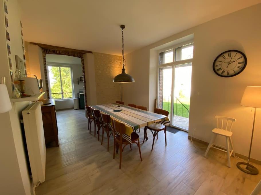 Maison Leocha Sablons-sur-Huisne Екстериор снимка