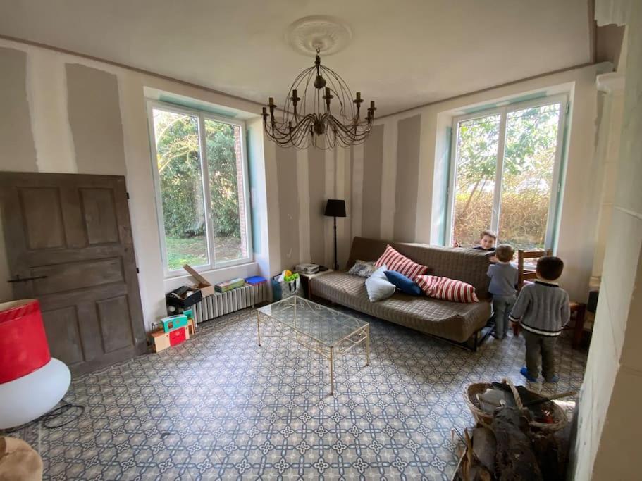 Maison Leocha Sablons-sur-Huisne Екстериор снимка